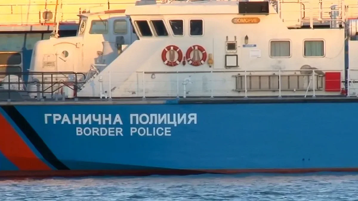 Трети ден без следа от изчезналия край Созопол риболовен кораб