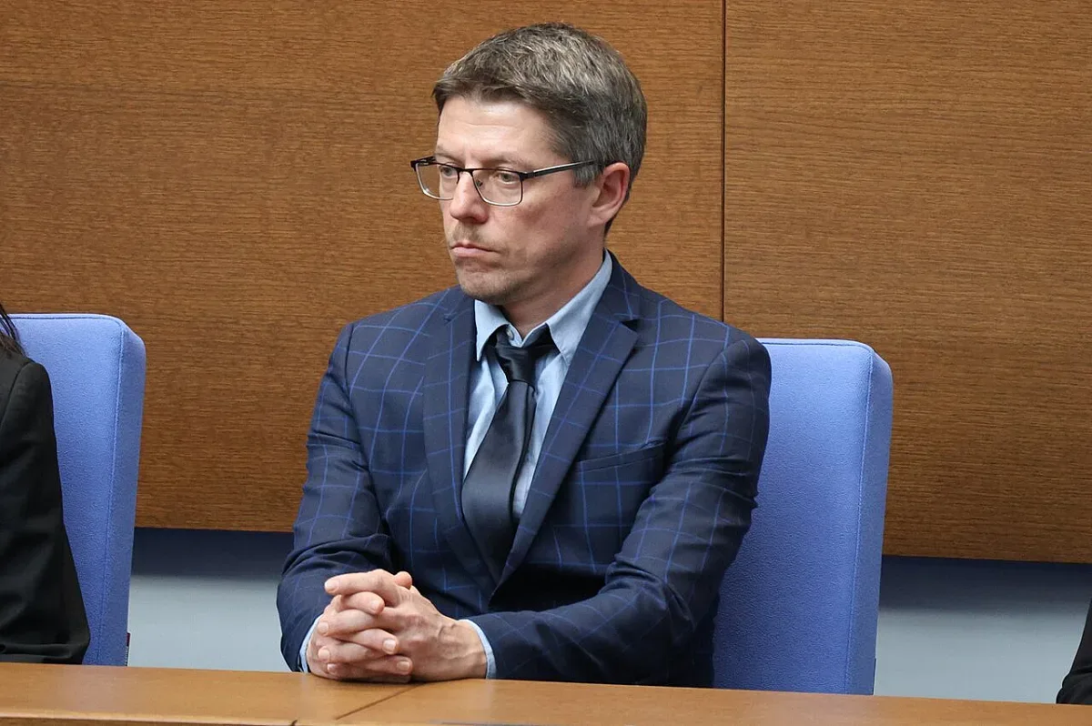 Аз съм просто удобна мишена! Цицелков отрича, но скандалът се разраства