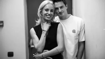 Радина Кърджилова и Пламен Димов разтопиха мрежата. Целувката (СНИМКИ)