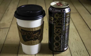 Кое е по-вредно - кафето или енергийните напитки? Отговорът от експерти