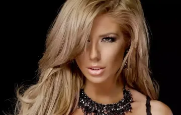 Андреа прикова погледите! Съска срещу Кубрат