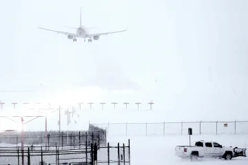 Рекорден сняг! Отмениха 8000 полета в САЩ