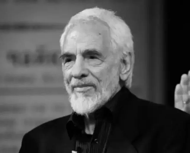 Отиде си легендарен режисьор - рицарят на сцената