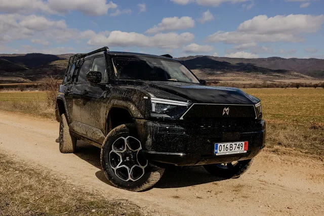 MHERO 817 дебютира в България с демонстрация на мощ, лукс и безкомпромисна проходимост