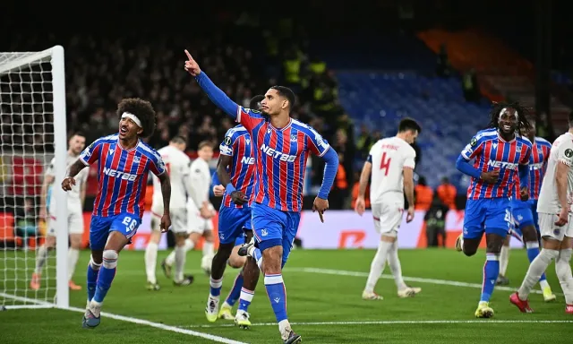 Кристъл Палас не трепна. 2:0 и билет за осминафиналите