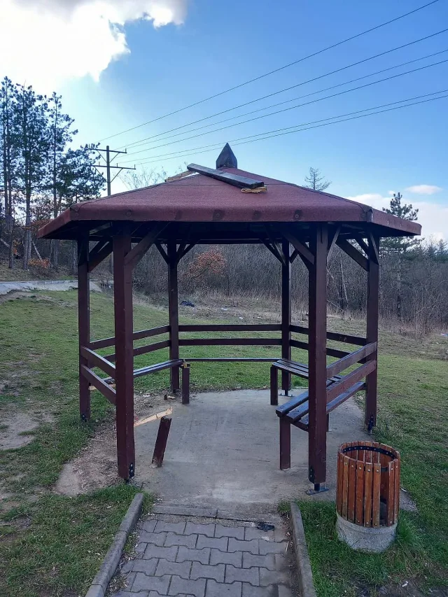 Нова вандалска проява е извършена в района на парк ,,Тюлбето“