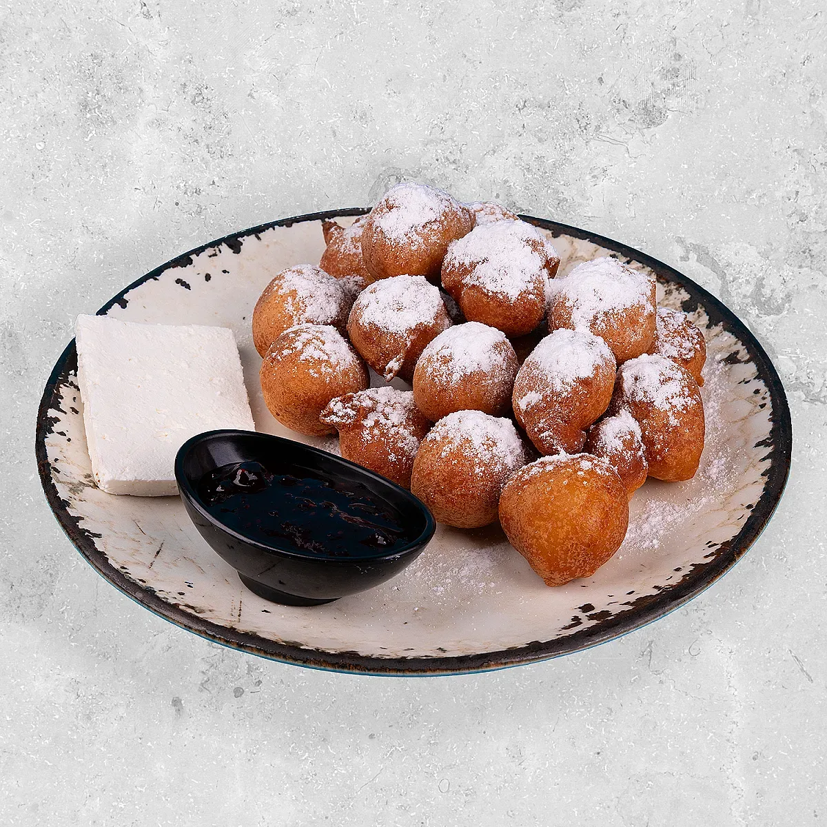 Бързо и вкусно: бухтички с мед и сирене