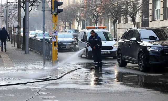 Голямото пролетно миене на София започва от центъра