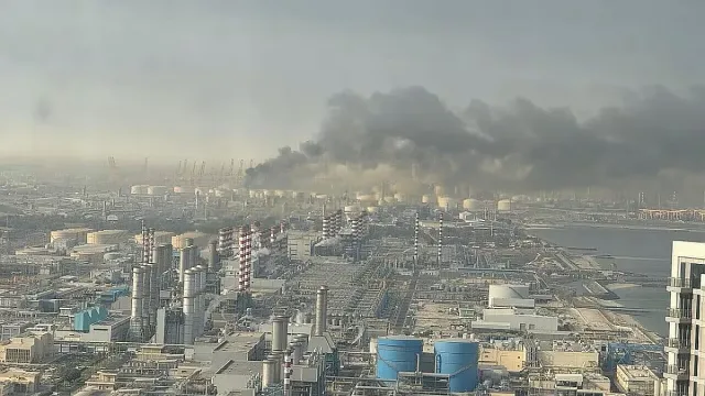 Мощни експлозии в Дубай след нощни удари