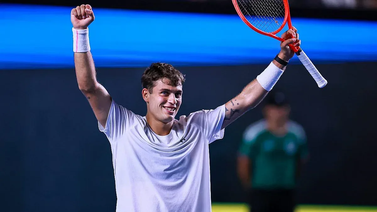 Италиански щурм в Мексико! Италианец сломи Американец за тенис титла