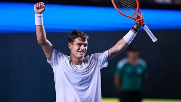 Италиански щурм в Мексико! Италианец сломи Американец за тенис титла