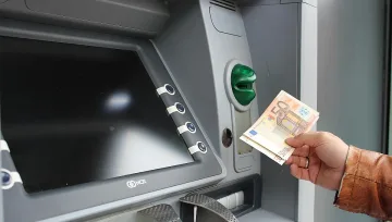 Няма да повярвате! Кешът остава цар в три водещи европейски държави