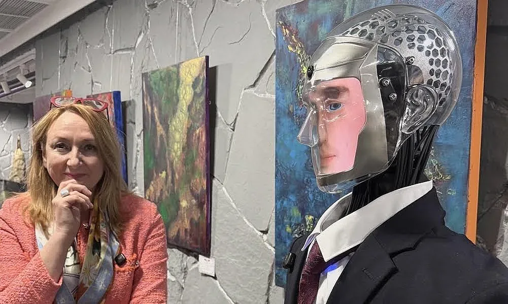 Робот от Женева оценява бг творби