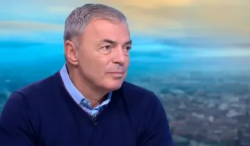 Последни новини за матурите и телефоните в училище! Министърът се произнесе