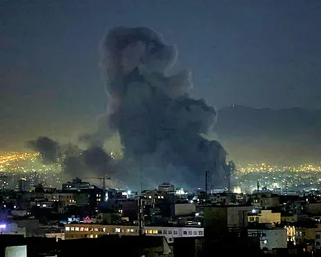 Удари срещу "Хизбула", хиляди бягат от Бейрут