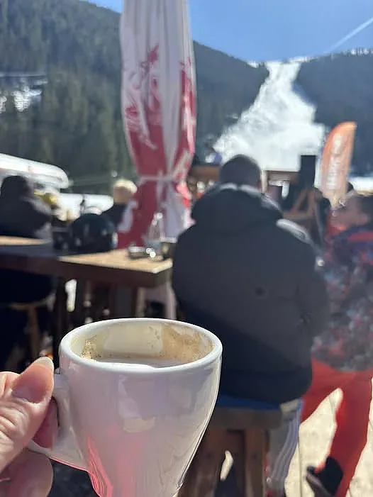 Пияни-заляни скиори тормозят туристи в Банско