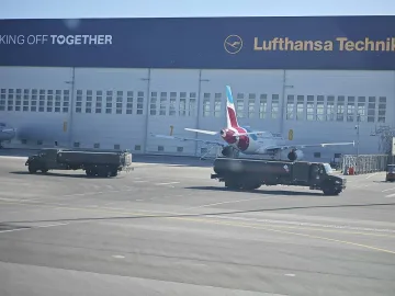 Четири самолета на САЩ излетели от София