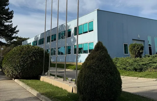 АмонРа Енерджи открива склад и шоурум в Добрич