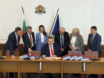 Пеевски регистрира ДПС за изборите