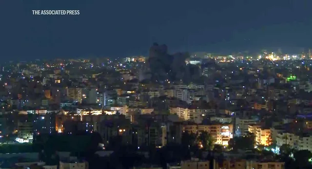 Израел удря едновременно в Иран и Ливан, разпореди масови евакуации