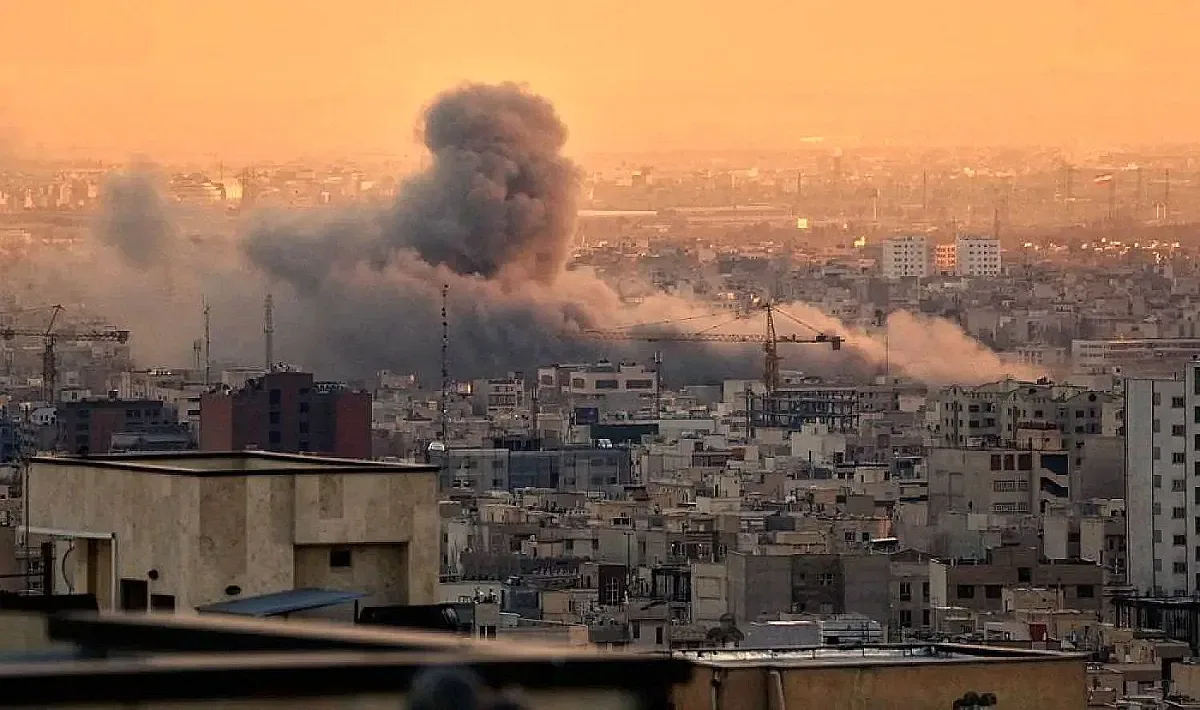 Експлозии тресат Техеран при нови израелски удари