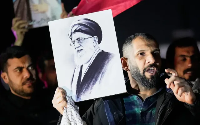 Полетяха заплахи от властта към населението в Иран