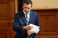 Станислав Анастасов попиля Гюров. Разкри тайна уговорка