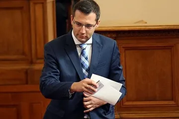 Станислав Анастасов попиля Гюров. Разкри тайна уговорка