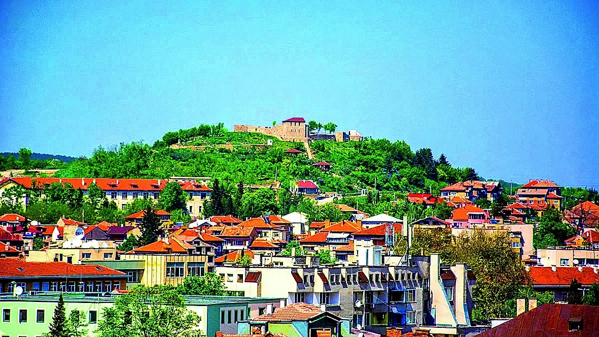 Пещера - градът, който сверяваше часовника на свободата