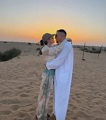 Щерките на Сираков и Илияна блокирани в Дубай