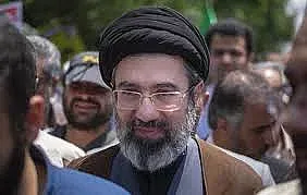 Важна новина за сина на убития аятолах Хаменей. Какво ще се случи