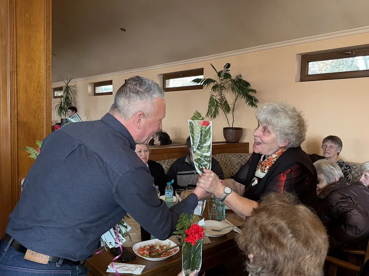 Пенсионерски клуб "Мадона" отбеляза 8 март