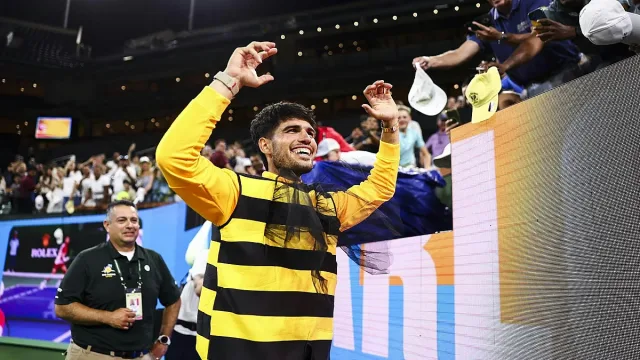 Алкарас продължава победната серия, чака Медведев на полуфинал