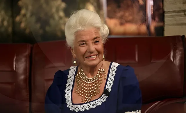 Легендарна наша певица е в болница в тежко състояние