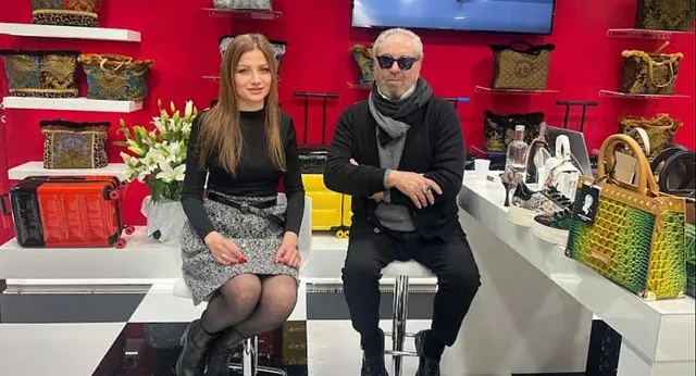 Роко Бароко прати автографи в София