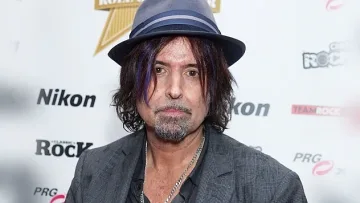 Почина легендарен рок китарист