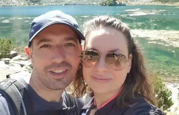 Да помогнем за лечението на Алексей, който се бори с метастатичен меланом