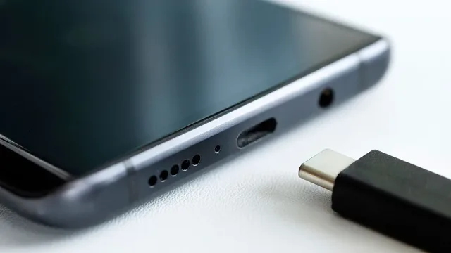 USB-C отива в миналото. ЕС тръгва към нова ера за смартфоните