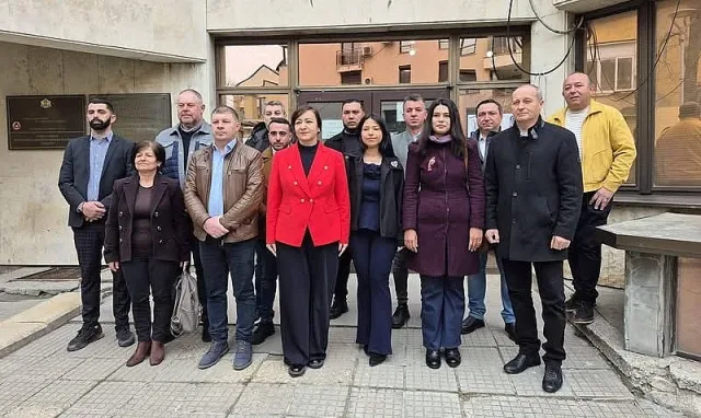 В Русе водач на листата кандидат-депутати на ДПС е Атидже Алиева-Вели