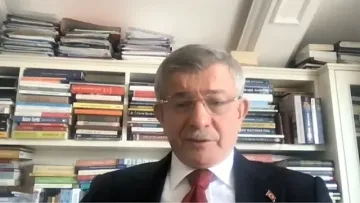 Екс премиер на Турция с мрачна прогноза. Даде два съвета на България 