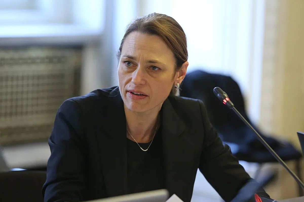 Първа изненада около листите на Радев