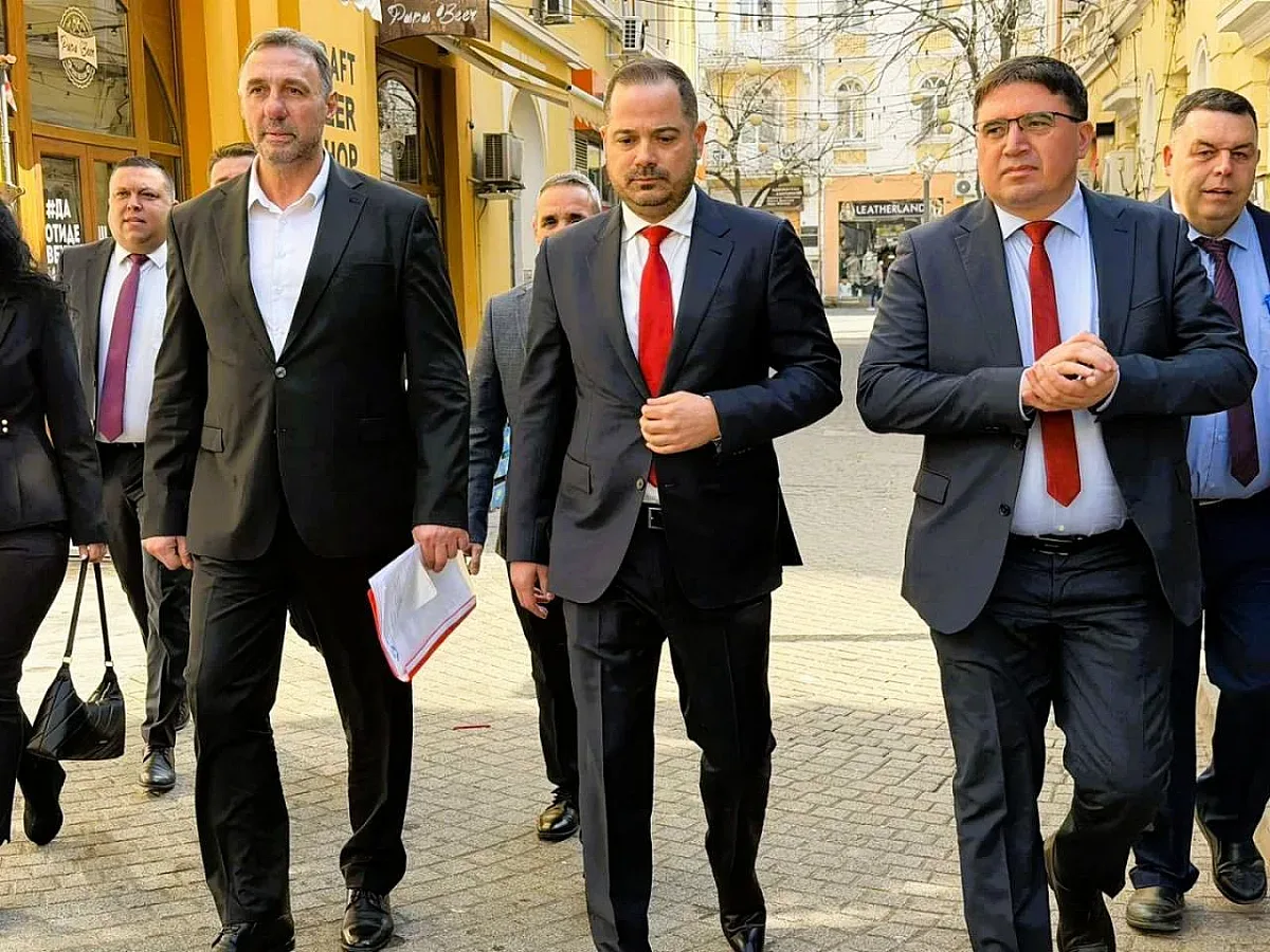 Калин Стоянов поведе ДПС в Бургас. Експертна листа