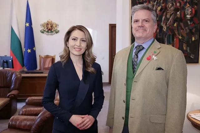 Американските визи! Рая Назарян с ключова среща