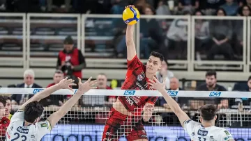 Николов разби Трентино и прати Лубе в полуфиналите