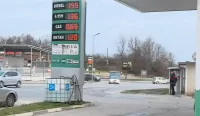 Ценови шок на колонките за бензин! Войната вече се усеща и у нас