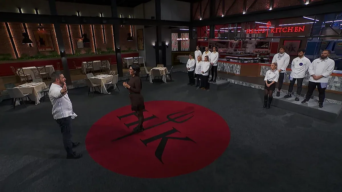 Шеф Ангелов безкомпромисен! Инфлуенсърка изгоря