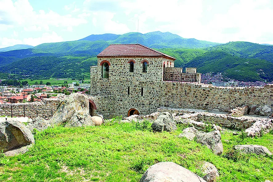 Пламъкът на Априлци! Пещера и новата пролет на въстанието