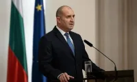Радев с тревожно предупреждение пред бизнеса. Как ще бори скока на цените