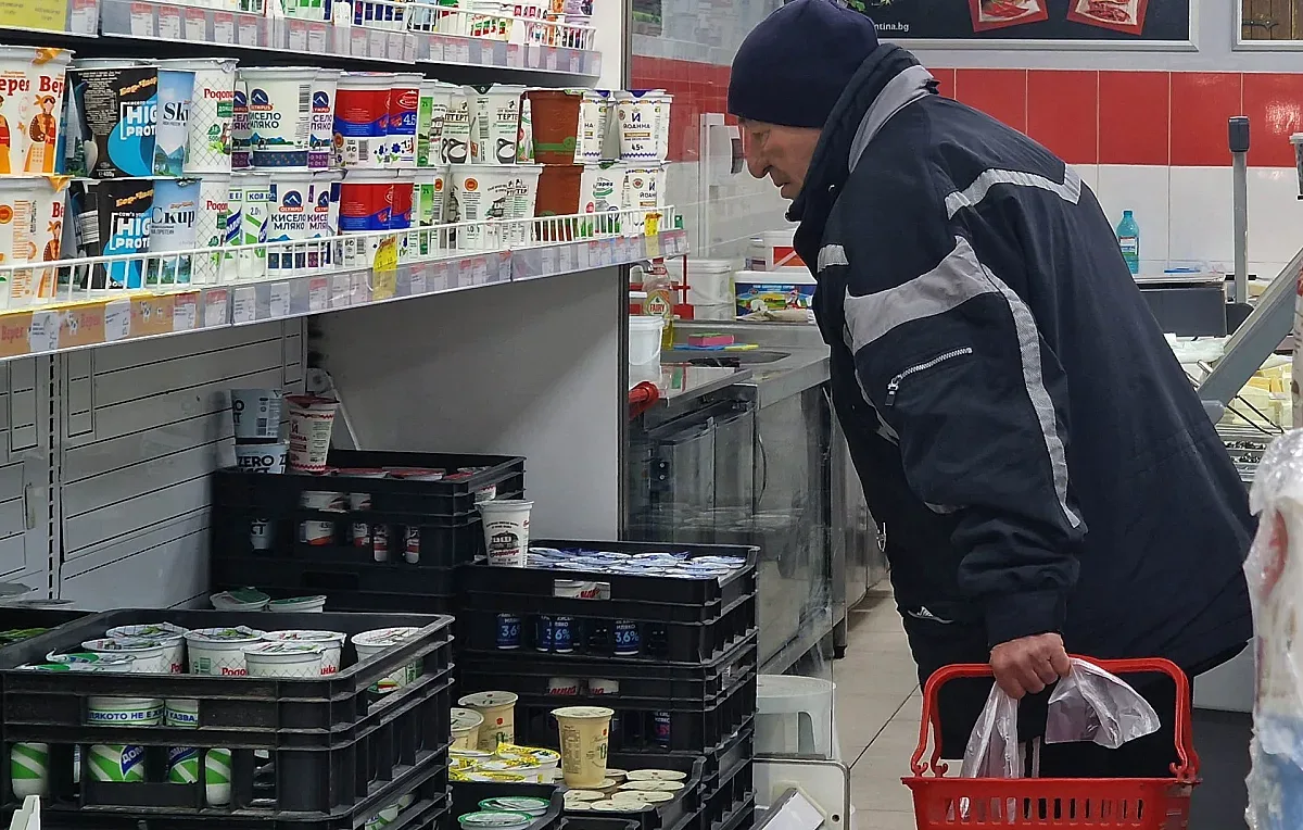 Цените на храните тръгнаха нагоре, доматите поскъпнаха най-силно
