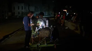 Куба отново потъна в мрак след срив на електропреносната мрежа